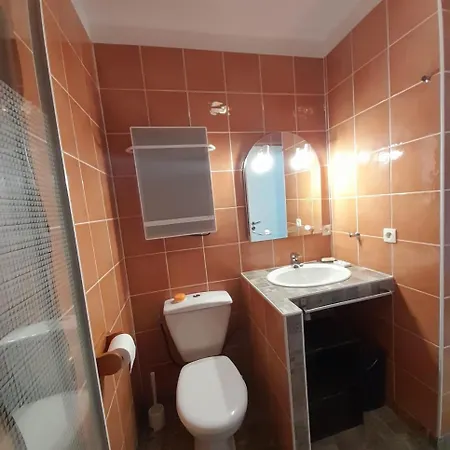 Chez Anne Et Aimé *